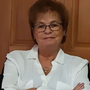 Meet your Posher, Monique